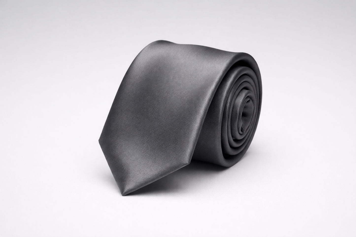 Corbata Gris Plateado